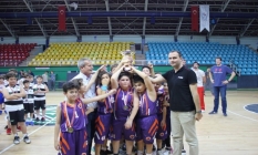 U11'DE ŞAMPİYON SAKARYA YILDIZLAR