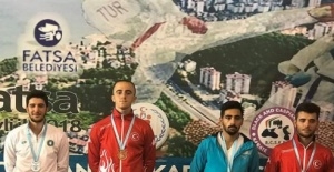 Büyükşehir Karate'den 17 Madalya