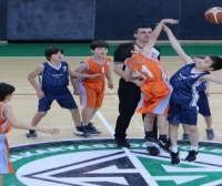 Basketbolda 23 Nisan Coşkusu