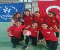 Kaynarca'da filenin şampiyonları belli oldu