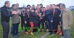 U14’de Şampiyonlar kupalarını aldı