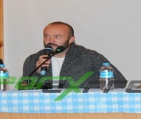 Sakaryasporlu futbolcular öğrencilerle buluştu