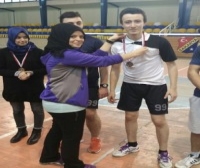 Badmintonda madalya sevinci