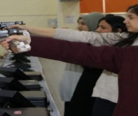 Bayanlardan tam isabet