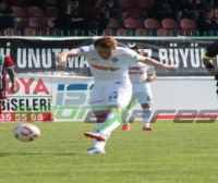 Diyarbekirspor-Sakaryaspor: 0-1
