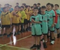 Hentbolda Geyve ve Yenigün Şampiyon