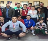 Okullar arası halterde birinciler belli oldu