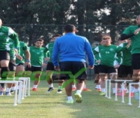 Minik Öğrencilerden Sakaryaspor'a moral ziyareti