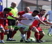 Karasu Derbisi Karasuspor'un 1-0