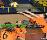 Okullar arası küçük kızlar Voleybol il birinciliği