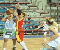 Sakarya Üniversitesi evinde mağlup :108-54