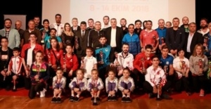 Sakarya Yılın Enleri Ödül Töreni Yapıldı
