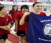 Yüzme Sakarya İl Birinciliği yarışları sonaerdi