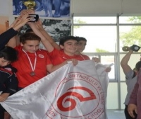 Okullar arası yüzme yarışları sona erdi