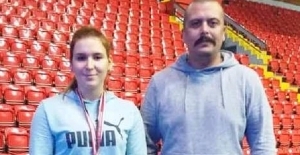 Emine Ayyıldız'dan Rekor