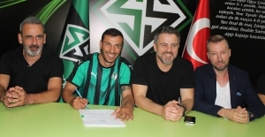 Sakaryaspor'da ilk transfer kanada