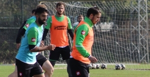 Sakaryaspor'un Antalya Kampı Başlıyor