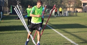 Sakaryaspor hız kesmeden devam