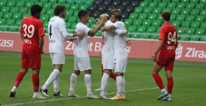 Sakaryaspor, Diyarbekirspor'den tur biletini kaptı 2-0