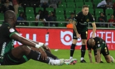 Sakaryaspor evinde hüsranı yaşadı 2-0