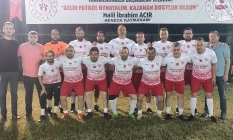 Hendek'te futbol resitali sürüyor