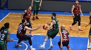 Büyükşehir Basket kupaya veda etti