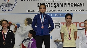 Hendekli Karatecilerden iki altın madalya