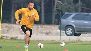 Kaptan Özgür Özkan Baba oldu