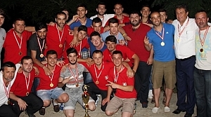 Kaynarcaspor Şampiyonluğu Kutladı