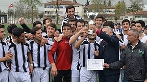 Liseler Futbolda Şampiyon Endüstri Meslek Lisesi