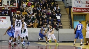 Sakarya Büyükşehir-Best Balıkesir:65-61
