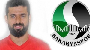 Sakaryaspor'da forvete sürpriz golcü