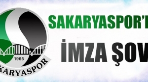 Sakaryaspor'da imza şov