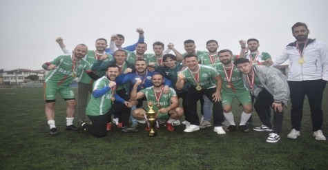 Şampiyon Kızılcıkspor Kupasını aldı