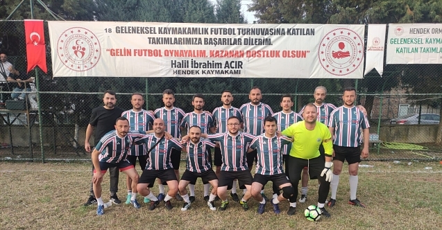 Hendekte futbol resitali sürüyor