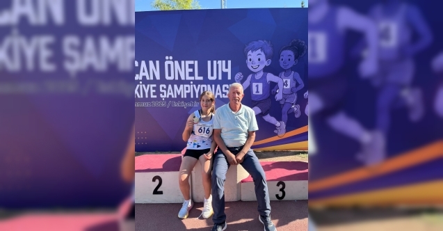 Simay Açıkgöz'den çifte zafer