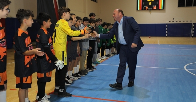 Ferizli'de turnuva başladı