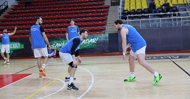 Büyükşehir Basketbol'da çeyrek final mesaisi