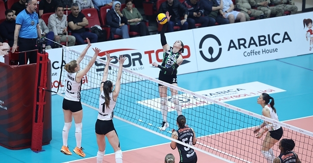 Sakarya Voleybol kötü başladı